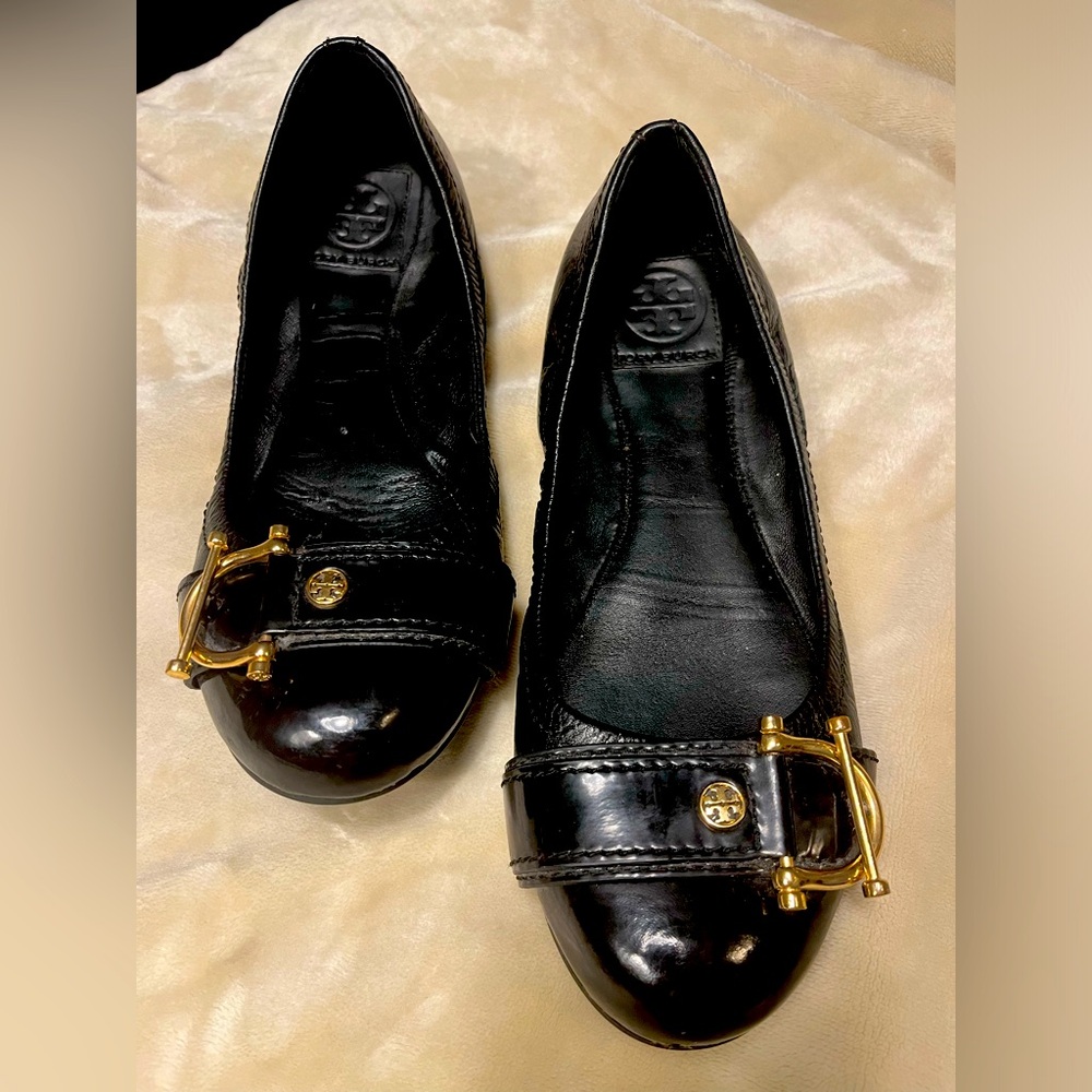 Tory Burch Noel Ballet Flat in black - size 8